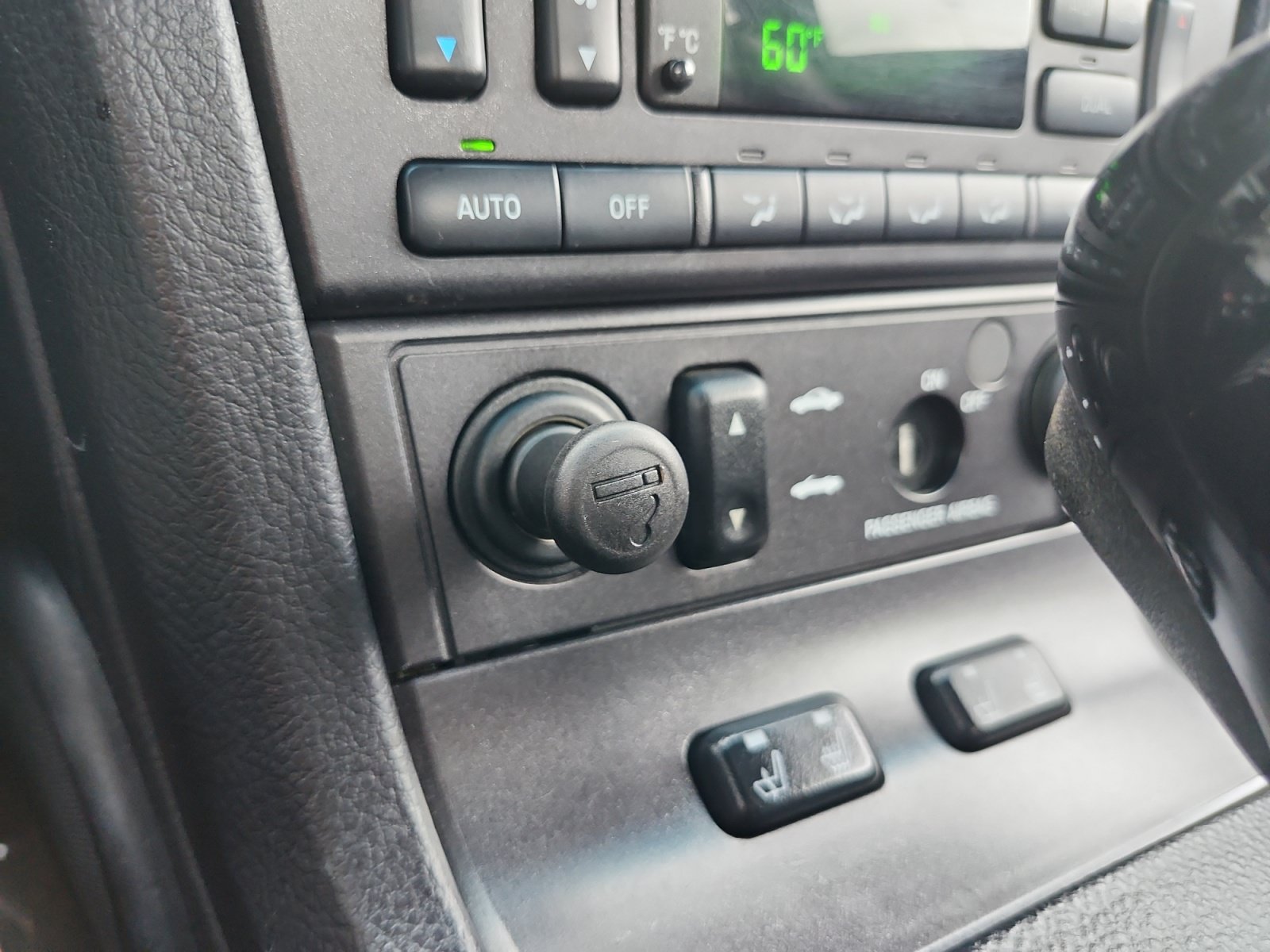 Used 2003 Ford Thunderbird RWD image 17
