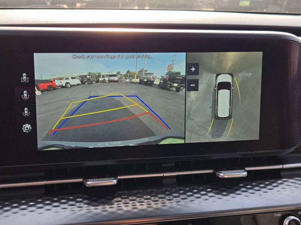 Used 2022 Kia Carnival SX Prestige FWD image 31
