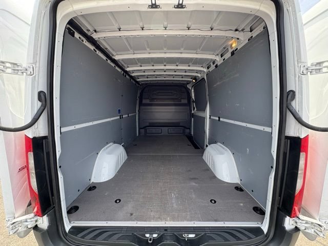 Used 2021 Mercedes-Benz Sprinter 2500 image 15