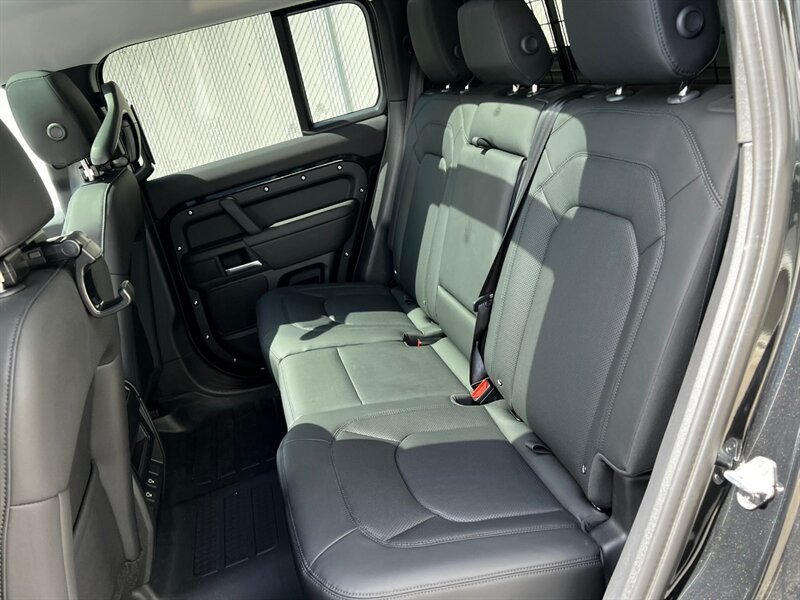 Used 2025 Land Rover Defender 110 S AWD/4WD image 21