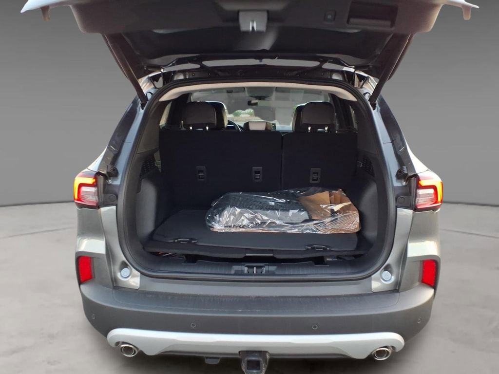 New 2026 Ford Escape Platinum w/ Premium Technology Package image 7