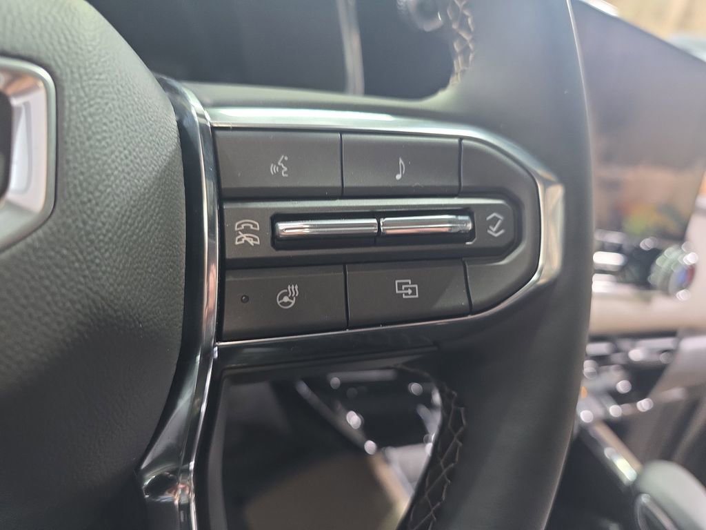 New 2026 GMC Canyon Denali image 17