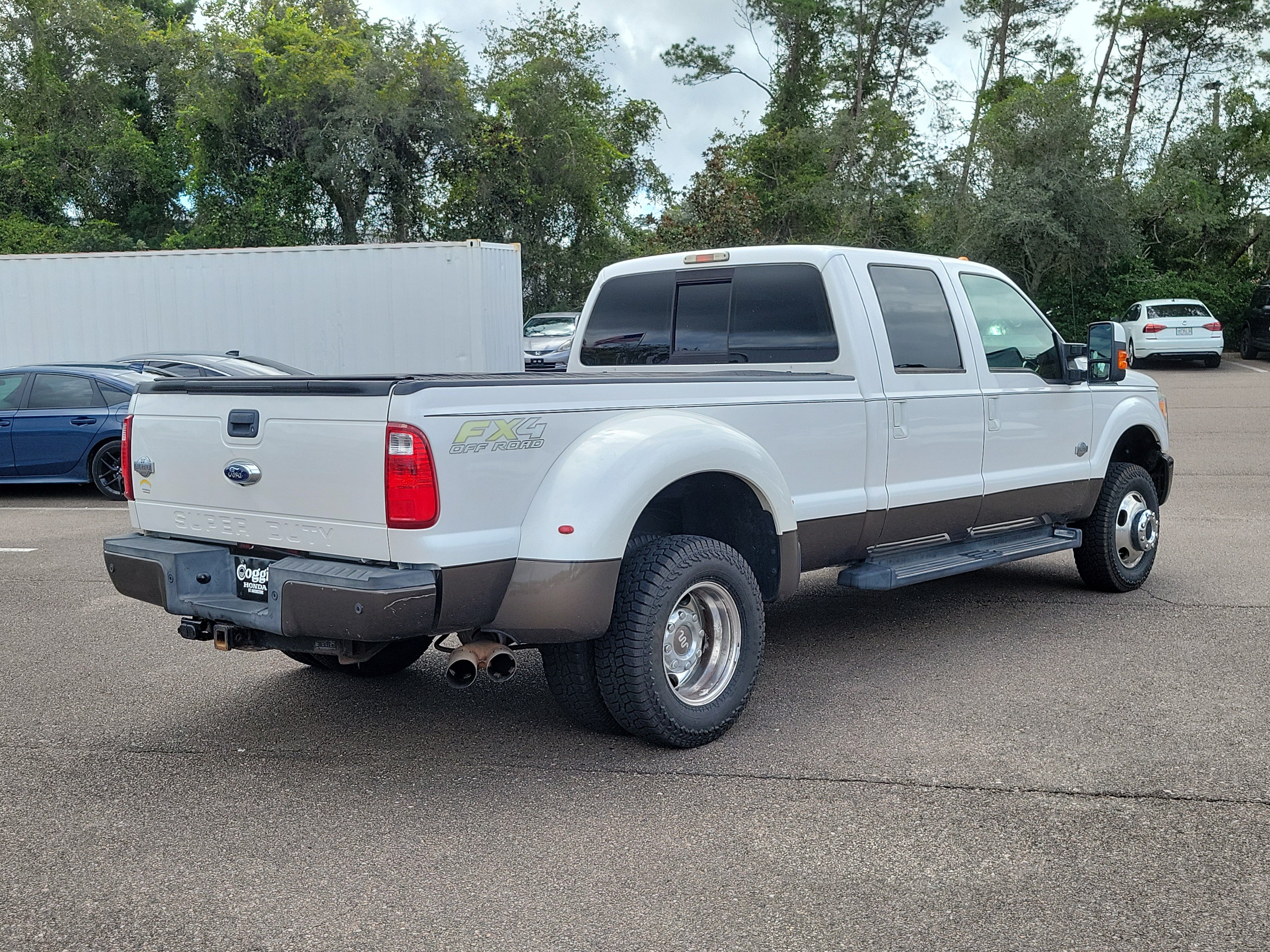 Used 2015 Ford F350 King Ranch w/ FX4 Off-Road Package AWD/4WD image 5