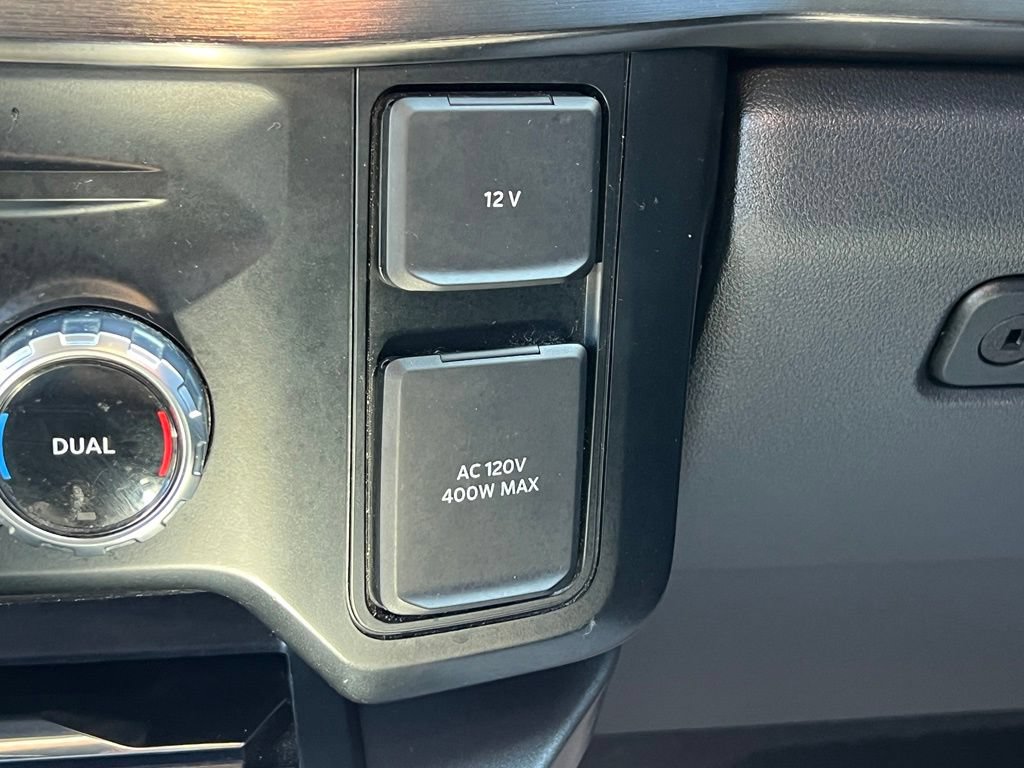 Used 2023 Ford F250 Lariat w/ Lariat Ultimate Package AWD/4WD image 39