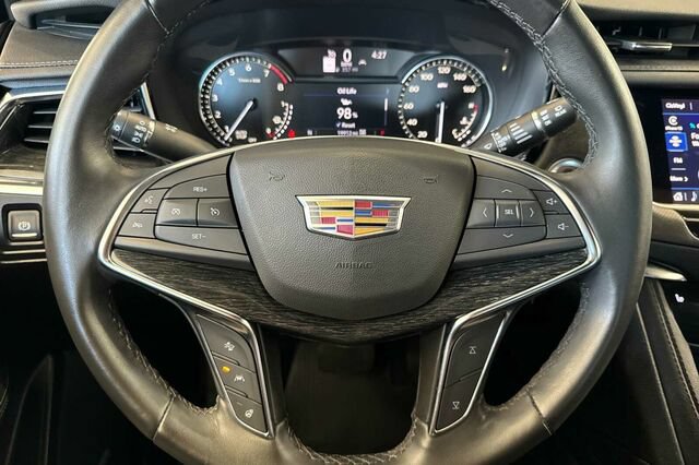 Certified 2023 Cadillac XT5 Premium Luxury w/ LPO, Floor Liner Package AWD/4WD image 24
