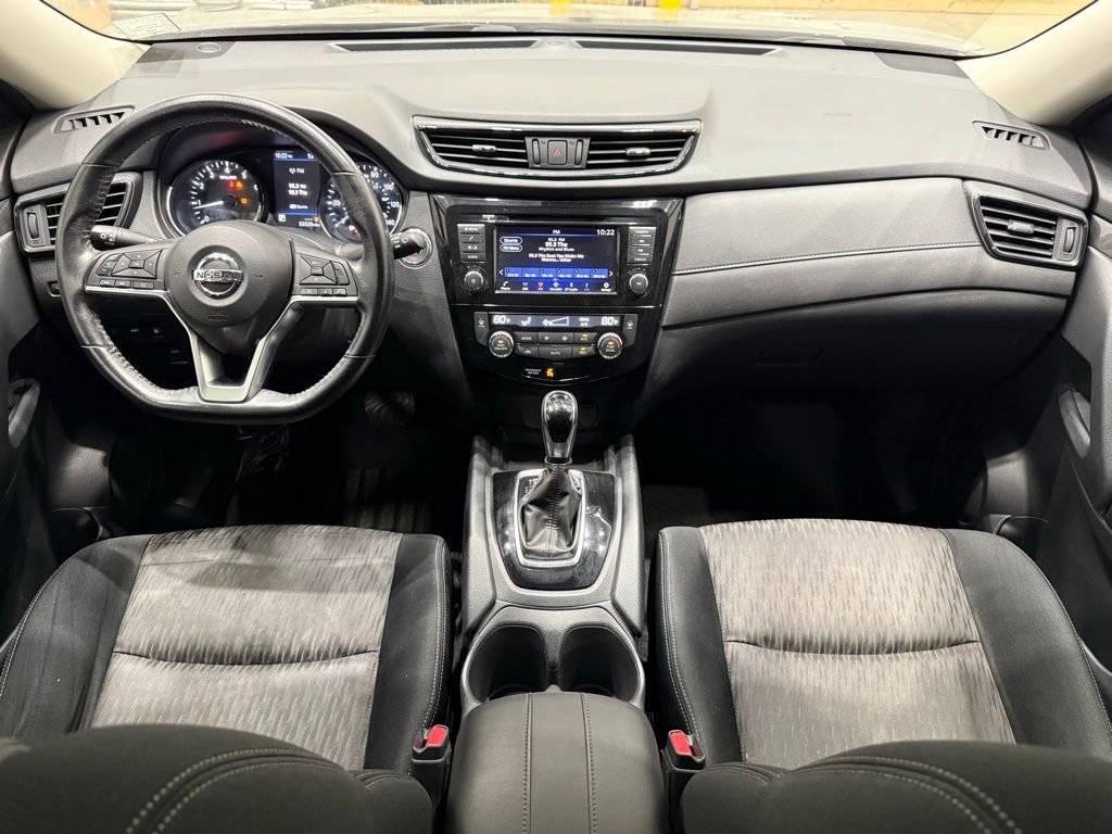 Used 2019 Nissan Rogue SV image 45