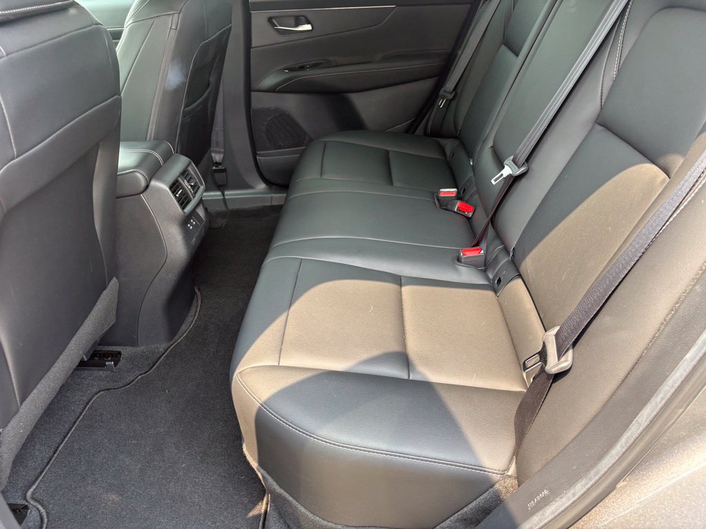 Used 2025 Nissan Murano SV AWD/4WD image 41
