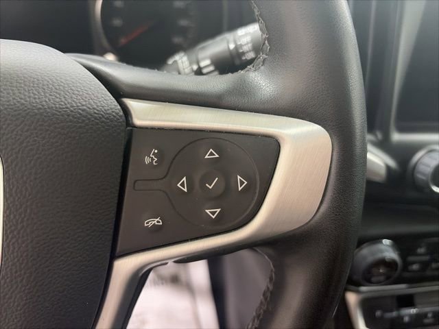 Used 2023 GMC Terrain SLT image 19