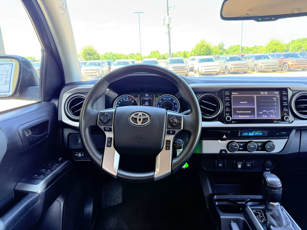 Used 2022 Toyota Tacoma SR5 RWD image 15