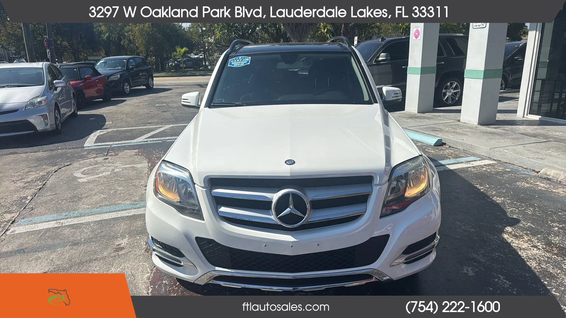 Used 2015 Mercedes-Benz GLK 350 4MATIC image 4