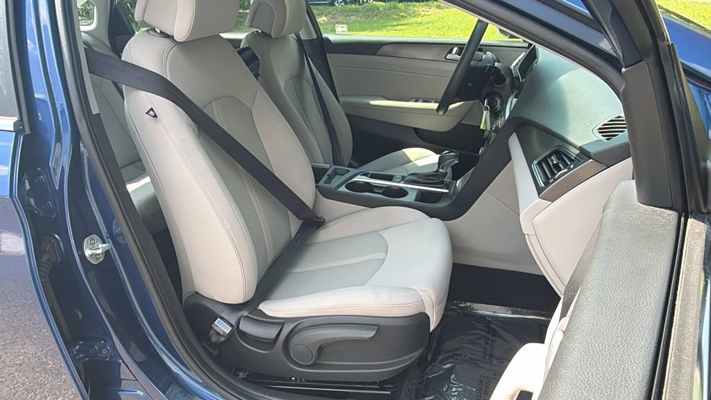 Used 2017 Hyundai Sonata Sport FWD image 20