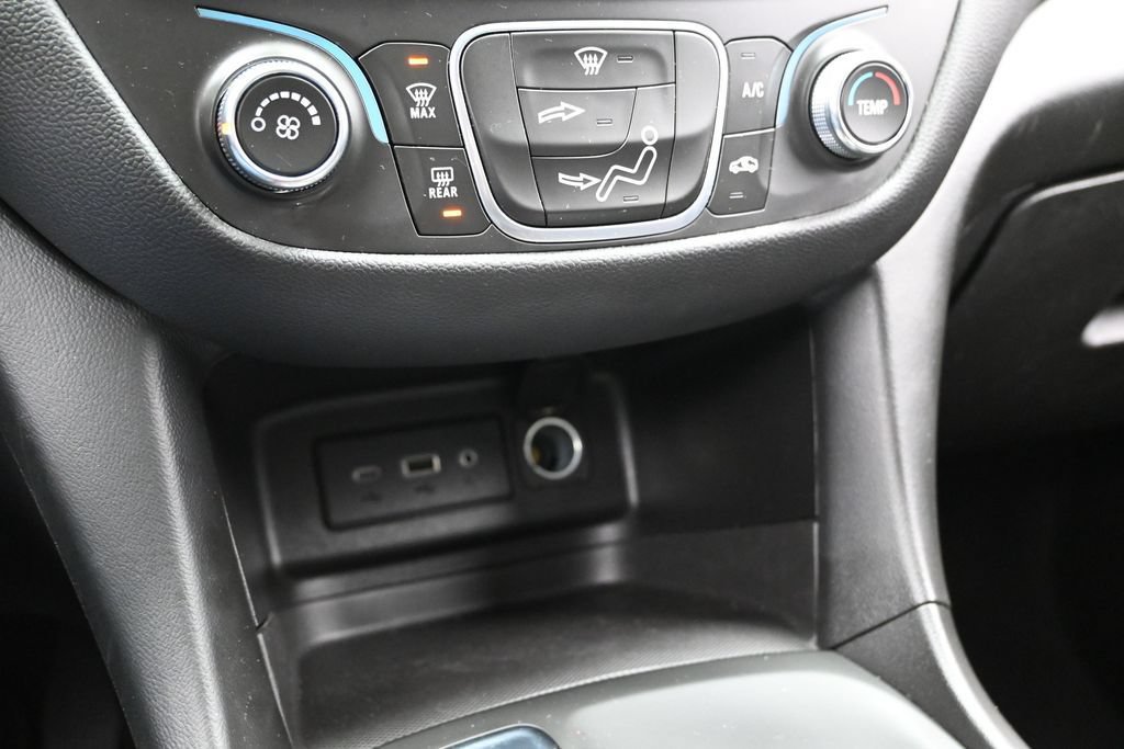 Used 2022 Chevrolet Equinox LT FWD image 42
