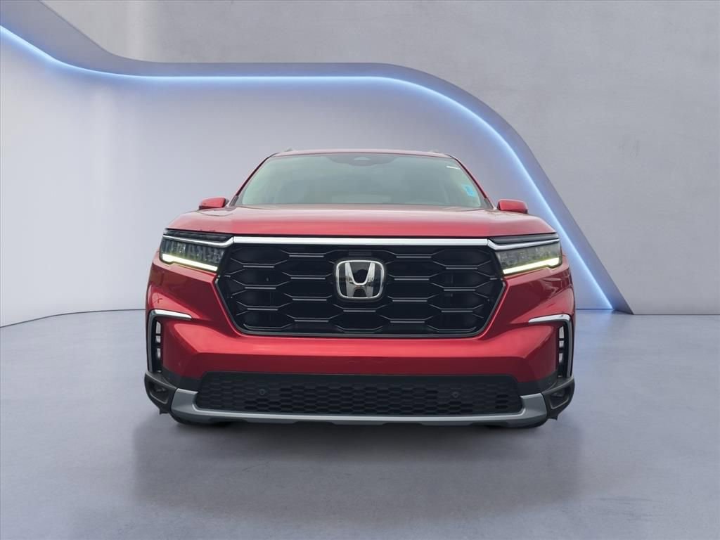 New 2025 Honda Pilot Touring image 8