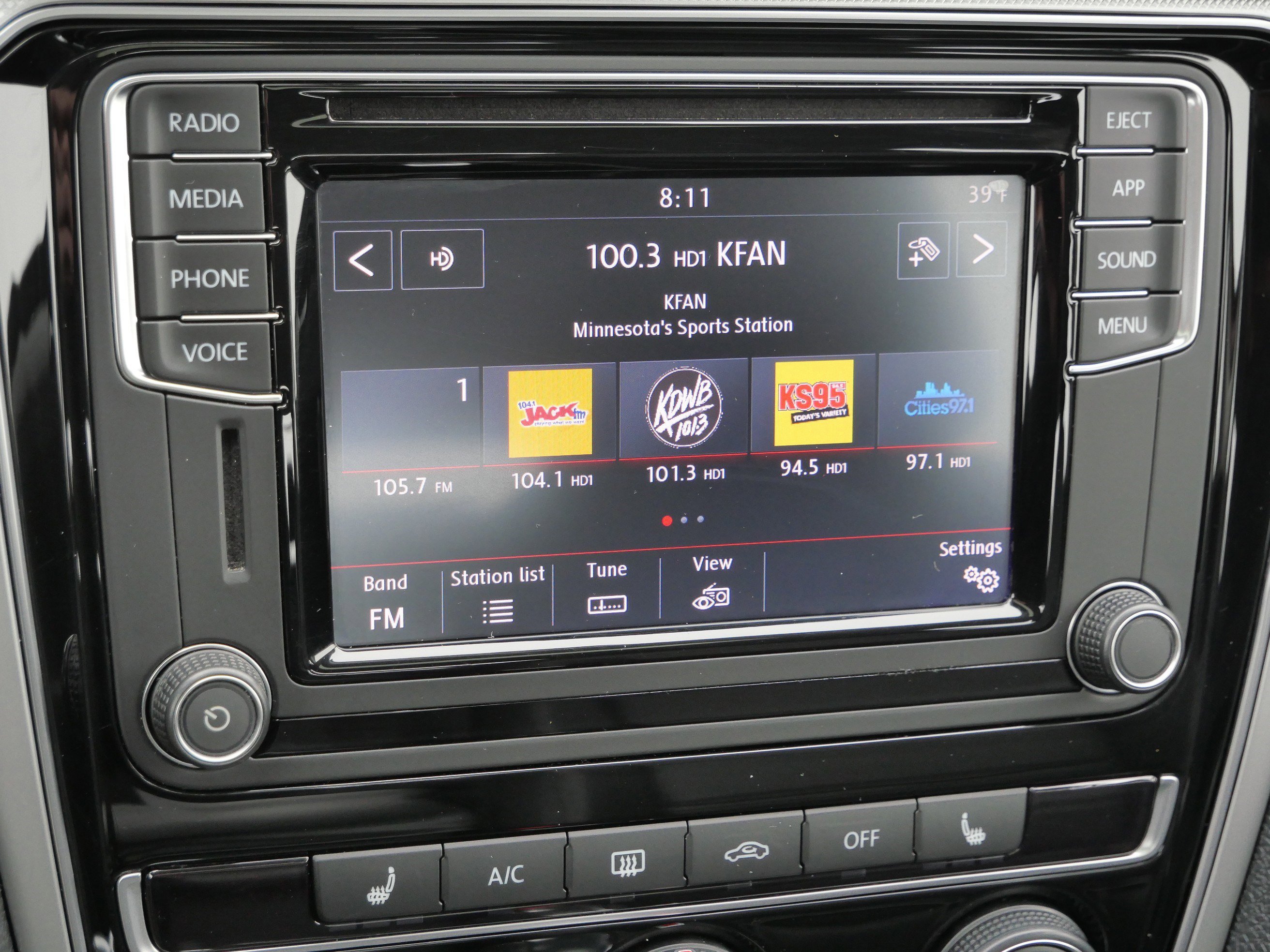 Used 2019 Volkswagen Passat 2.0T Wolfsburg image 29