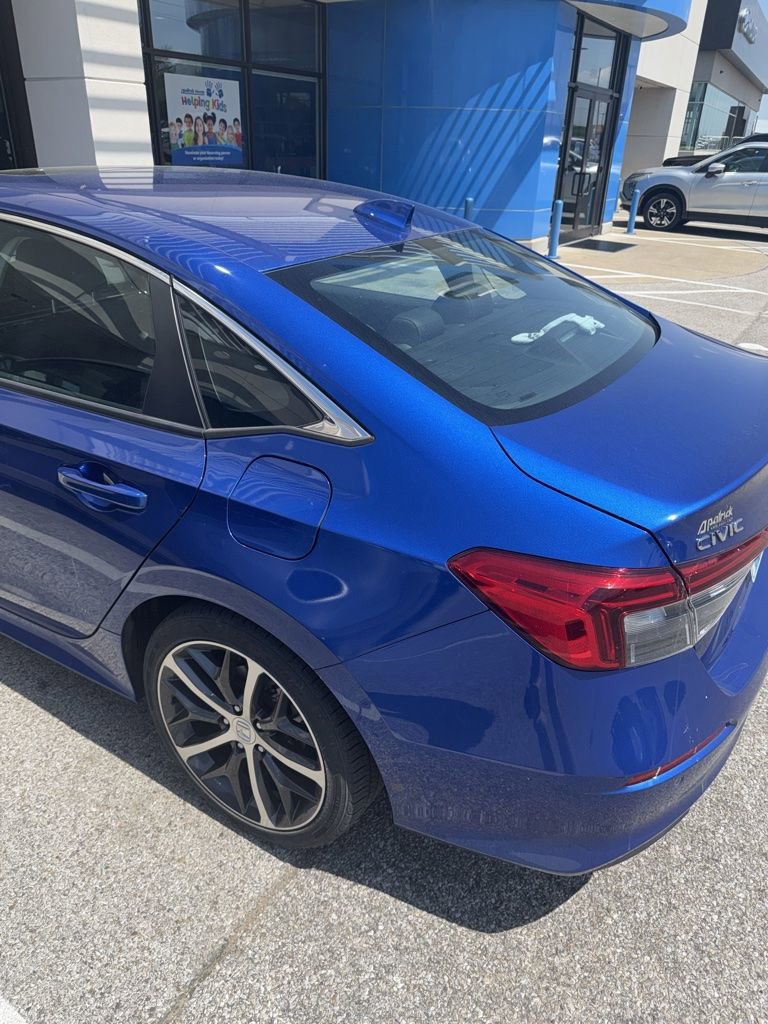 Used 2023 Honda Civic Touring image 5