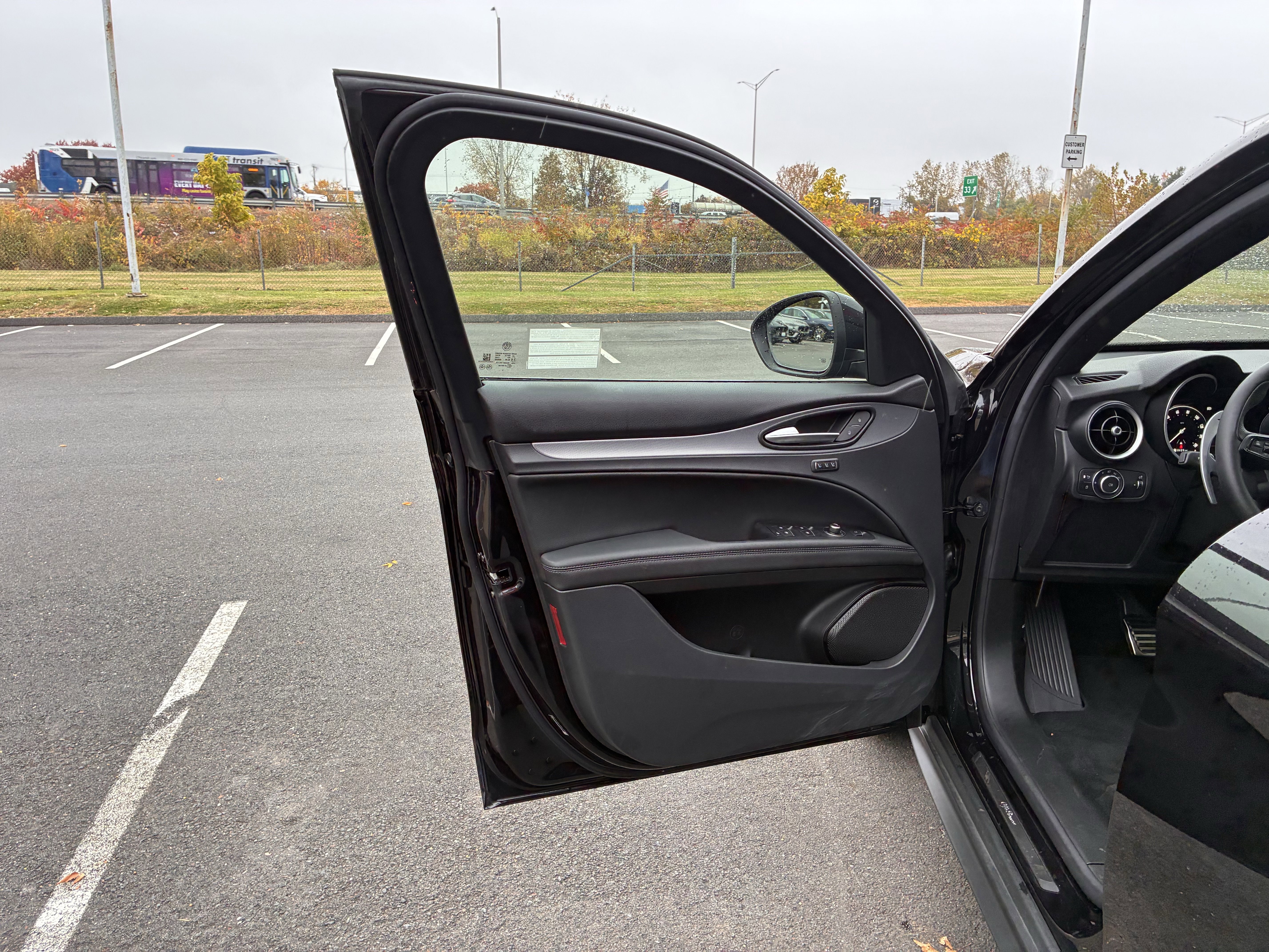 New 2025 Alfa Romeo Stelvio Sprint image 13