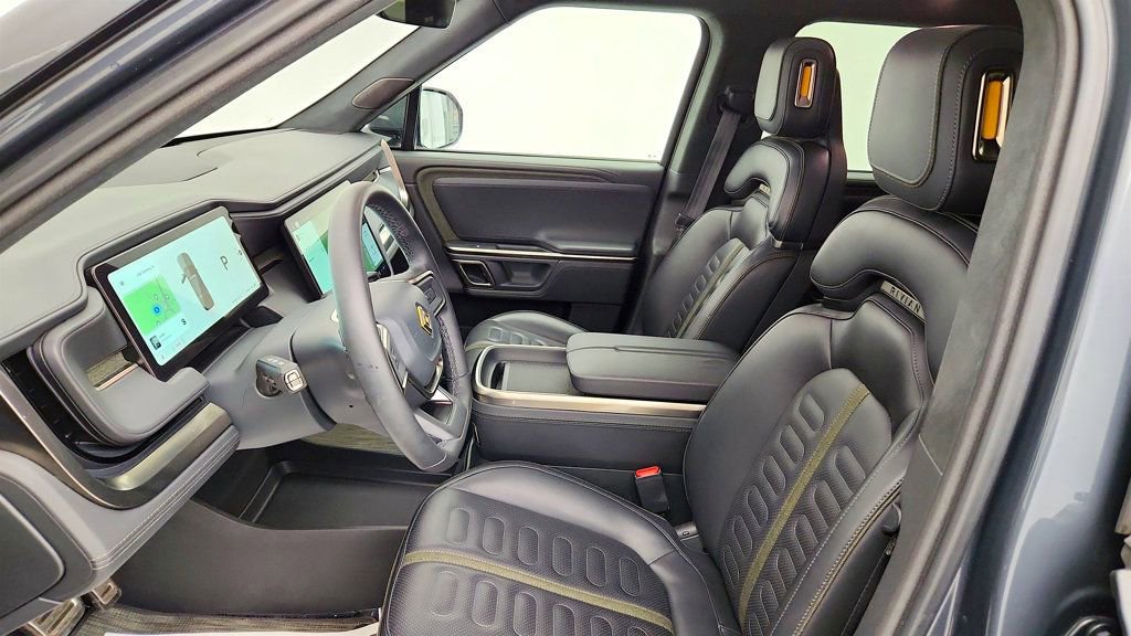 Used 2024 Rivian R1S Adventure AWD/4WD image 21