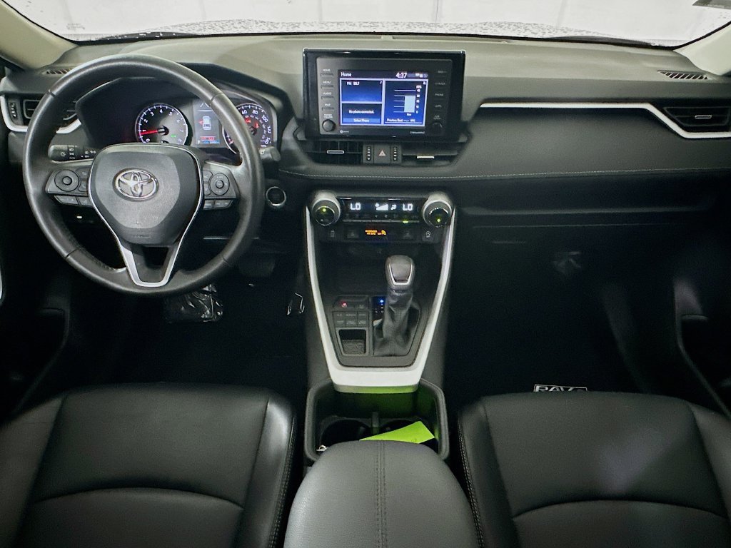 Used 2022 Toyota RAV4 XLE Premium AWD/4WD image 27