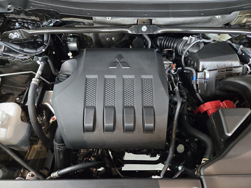 Used 2026 Mitsubishi Eclipse Cross SE image 22