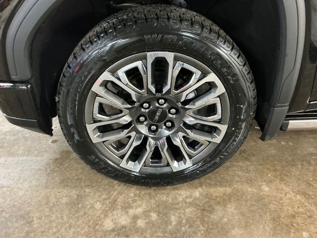 Certified 2025 GMC Sierra 1500 Denali Ultimate AWD/4WD image 11