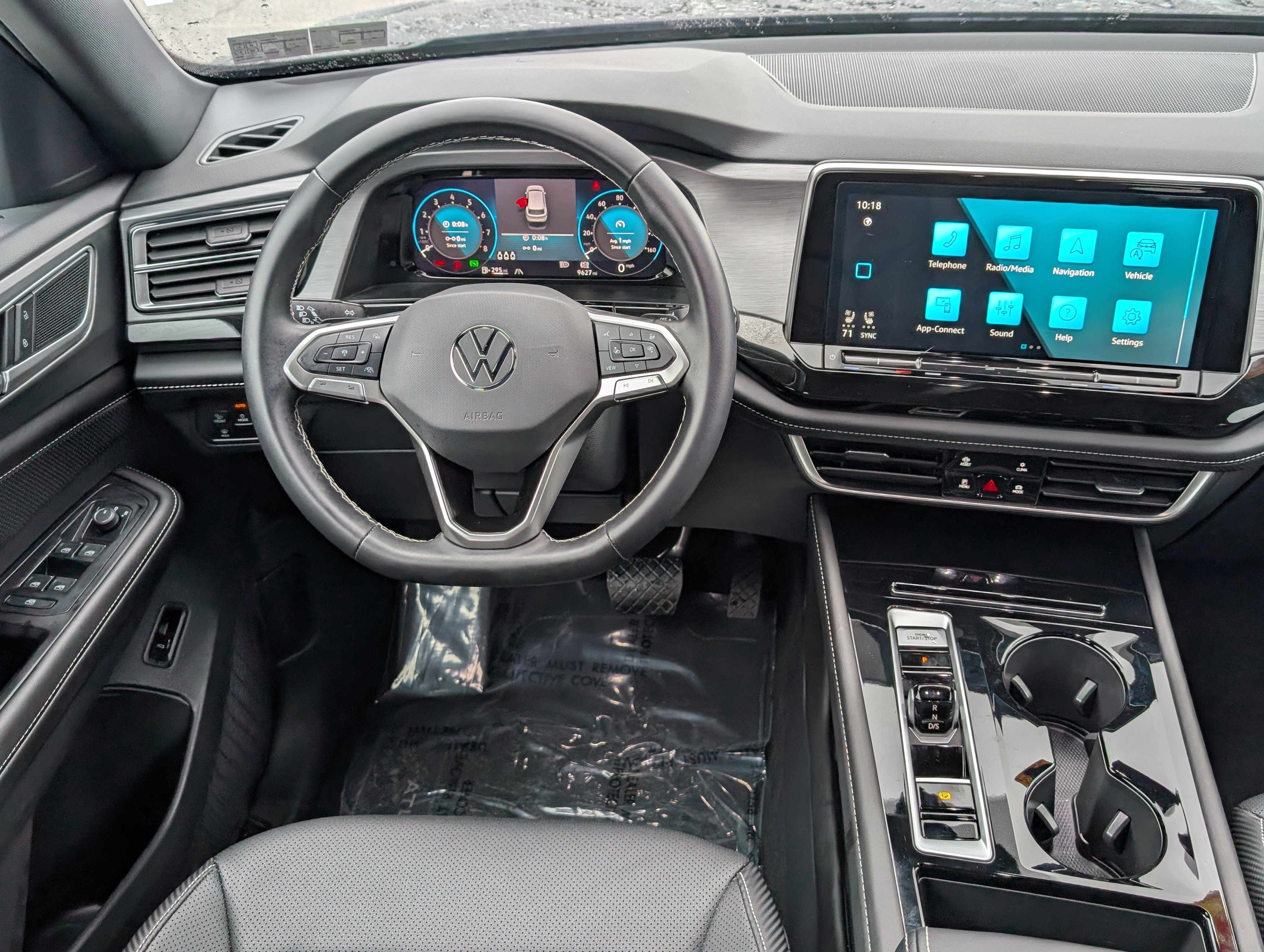 Used 2025 Volkswagen Atlas Cross Sport SE image 17