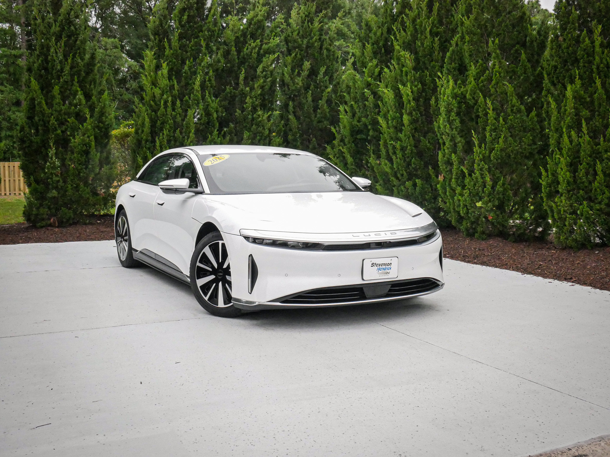 Used 2025 Lucid Air Touring AWD/4WD video 2