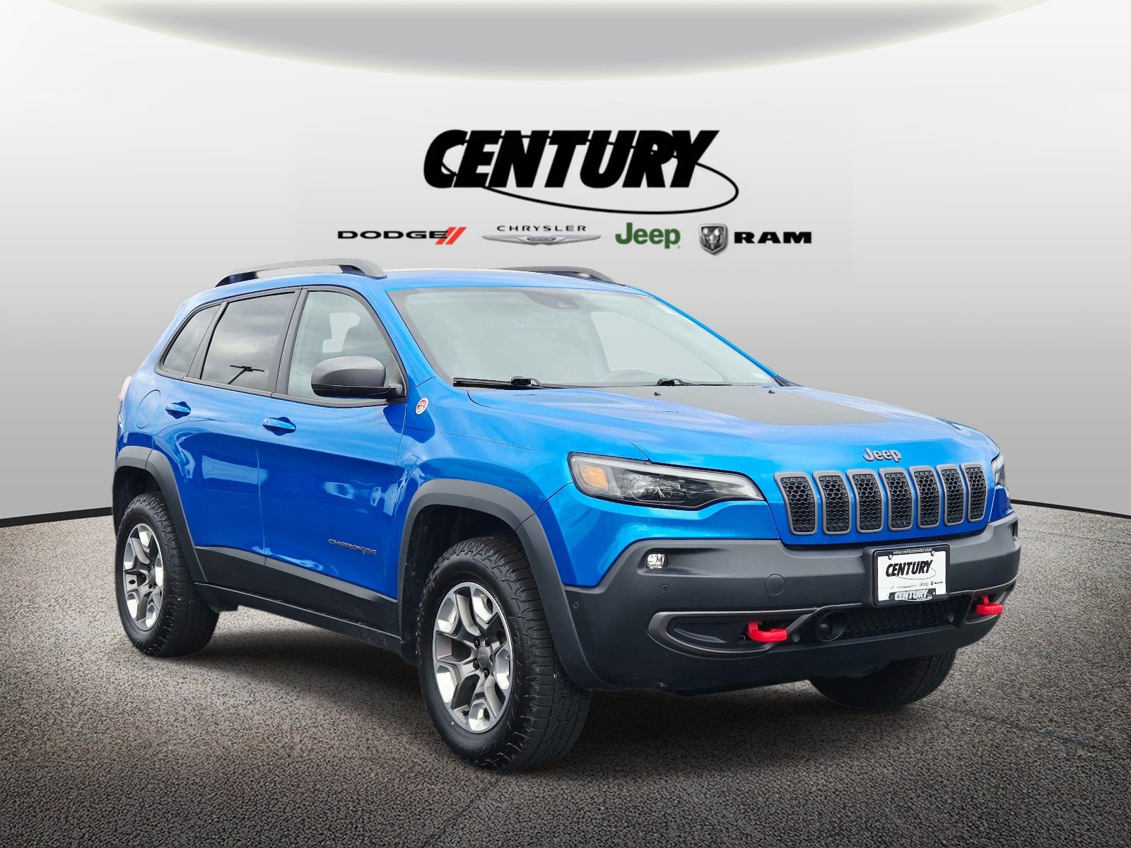 Used 2019 Jeep Cherokee Trailhawk AWD/4WD image 1