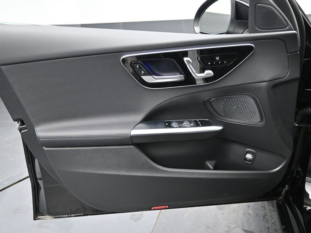 New 2025 Mercedes-Benz C 300 4MATIC Sedan image 22