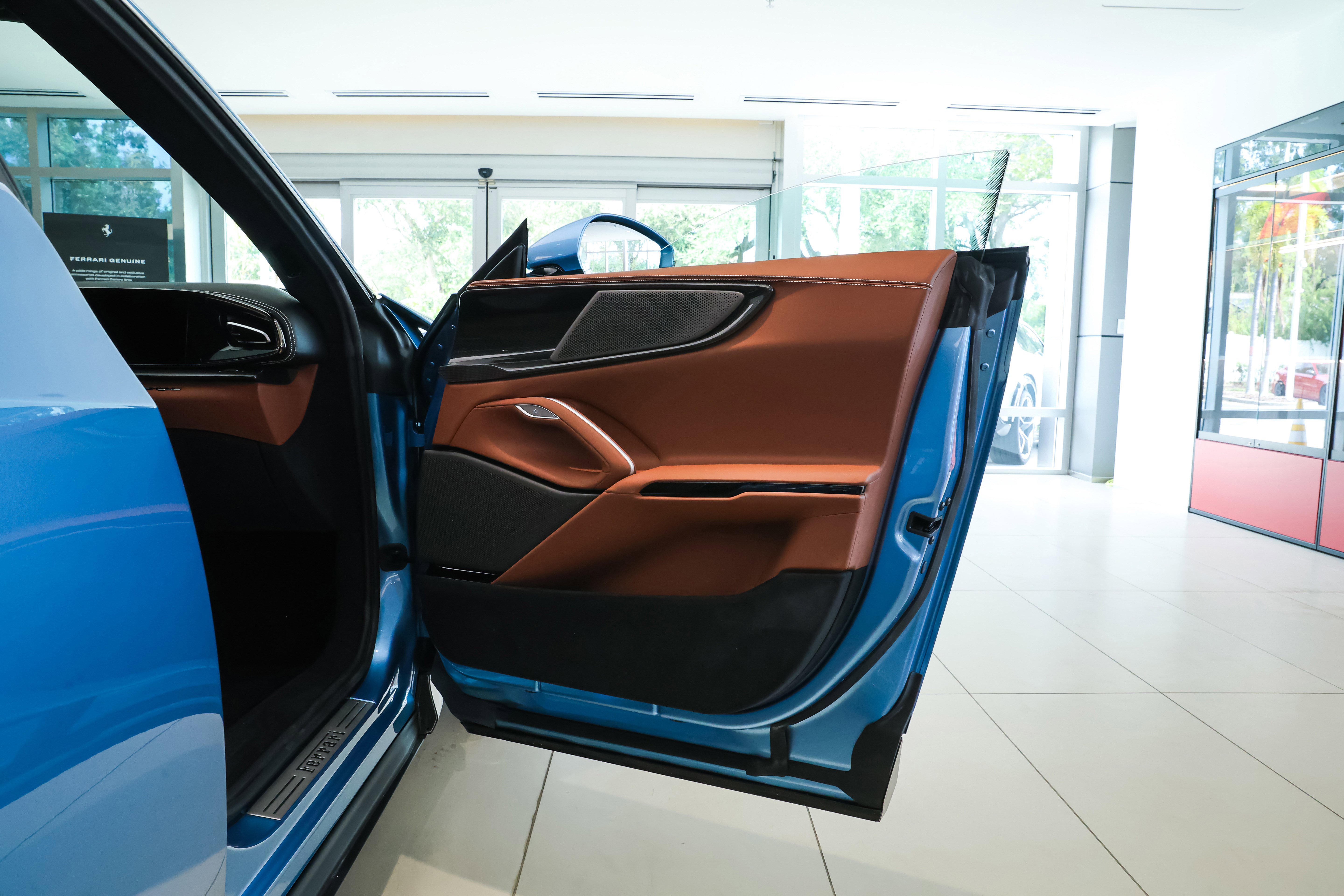 Used 2025 Ferrari Purosangue image 36