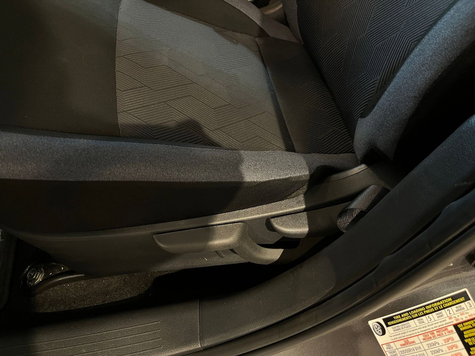 Used 2025 Nissan Versa SV image 22