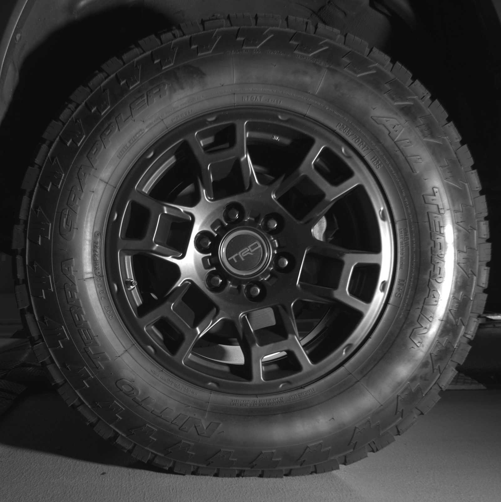 Used 2020 Toyota Tacoma TRD Off-Road image 10