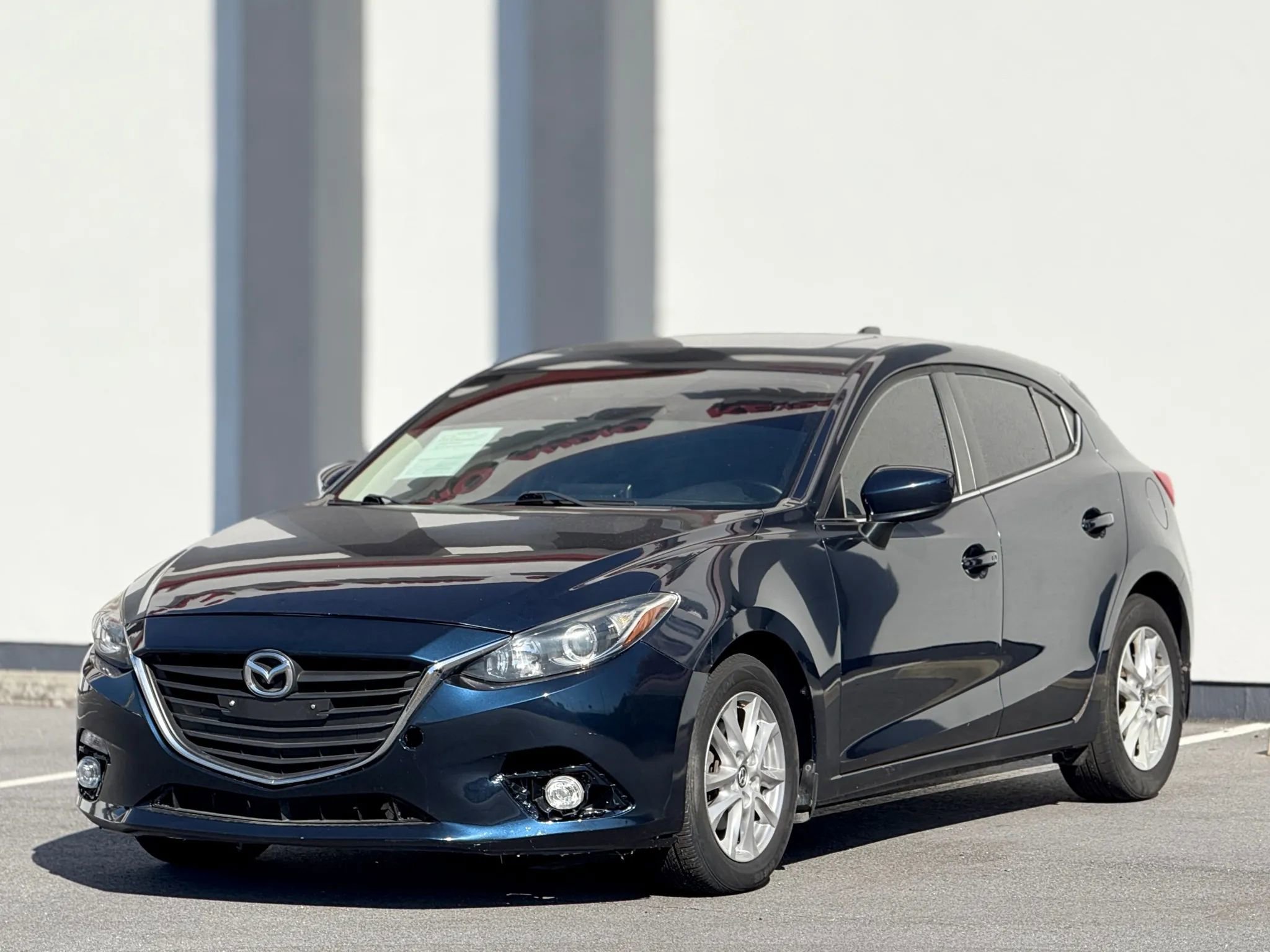 Used 2015 MAZDA MAZDA3 i Grand Touring image 6