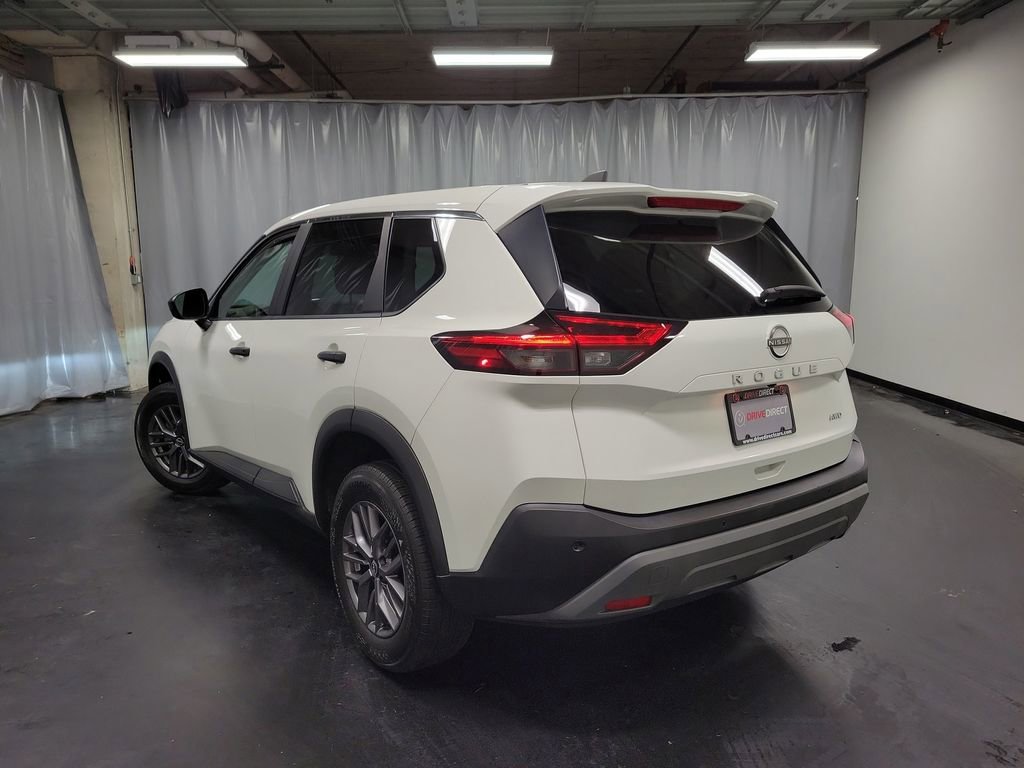 Used 2023 Nissan Rogue S AWD/4WD image 6