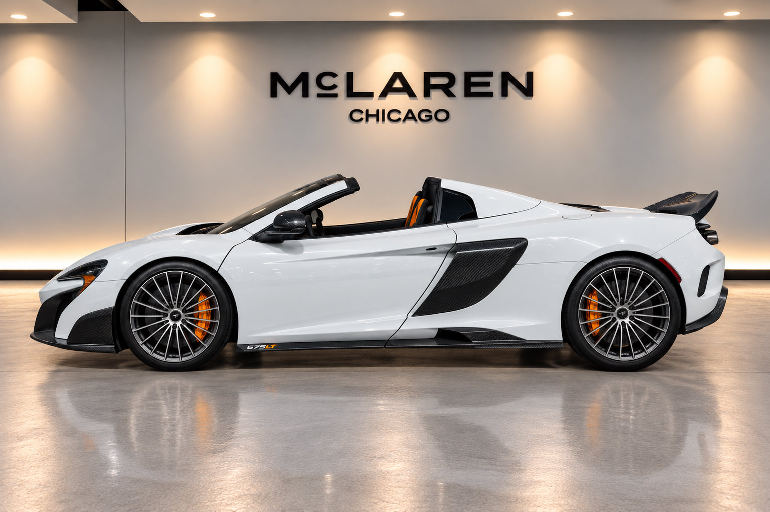 Used 2016 McLaren 675LT Spider RWD image 51