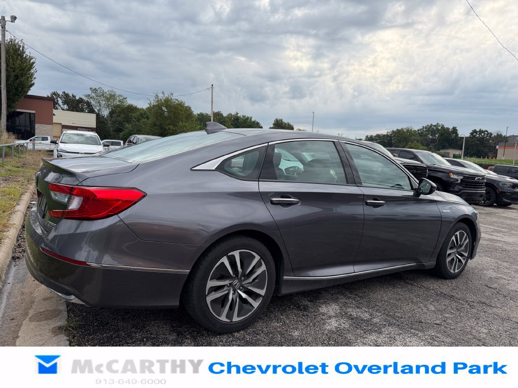 Used 2020 Honda Accord Touring image 3