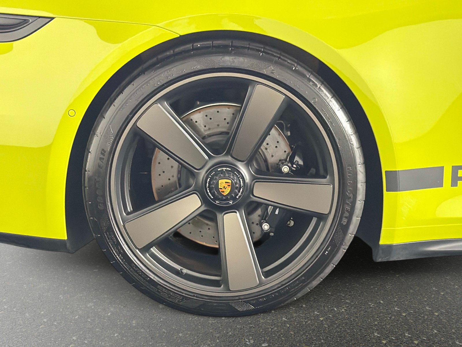 Used 2026 Porsche 911 GTS RWD image 17