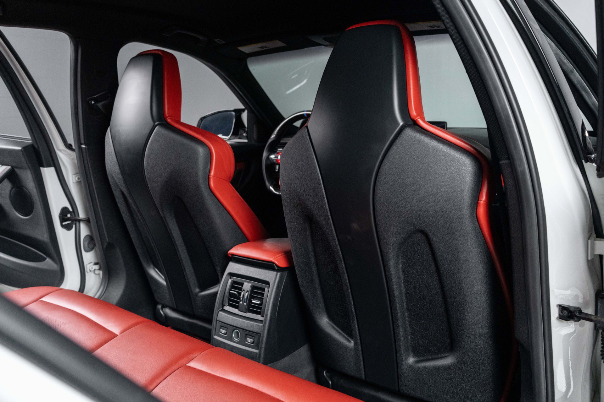 Used 2015 BMW M3 RWD image 85