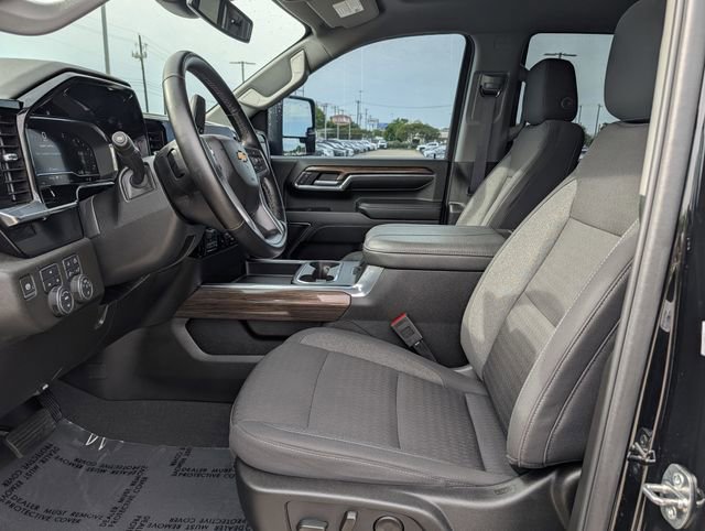 Used 2024 Chevrolet Silverado 2500 LT image 24