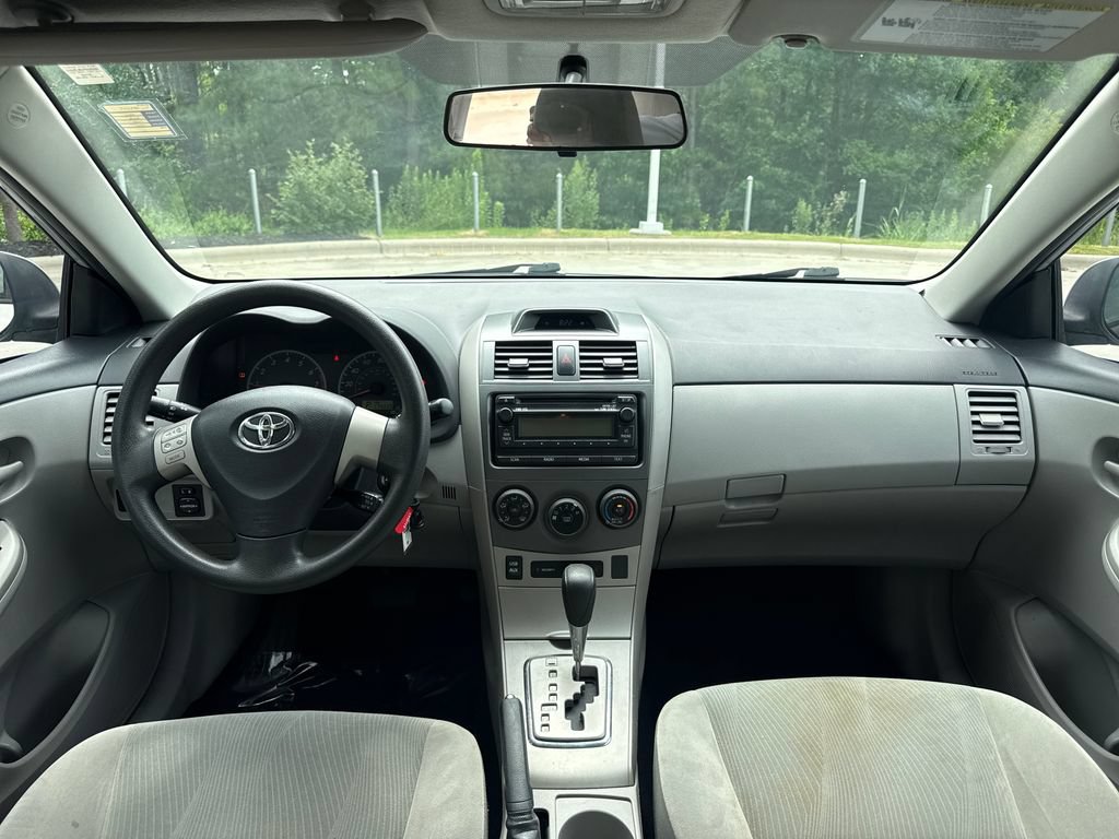 Used 2012 Toyota Corolla LE FWD image 16