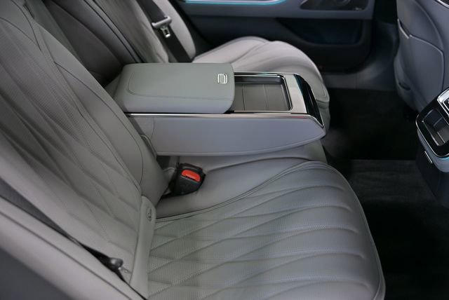 Used 2026 Mercedes-Benz S 63 AMG S image 39