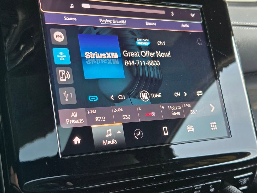 Certified 2023 Jeep Grand Cherokee Altitude image 3