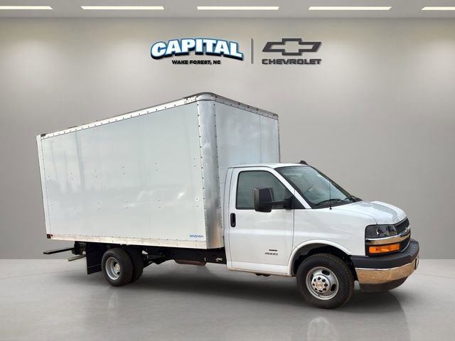 New 2024 Chevrolet Express 4500 w/ Power Convenience Package RWD image 14