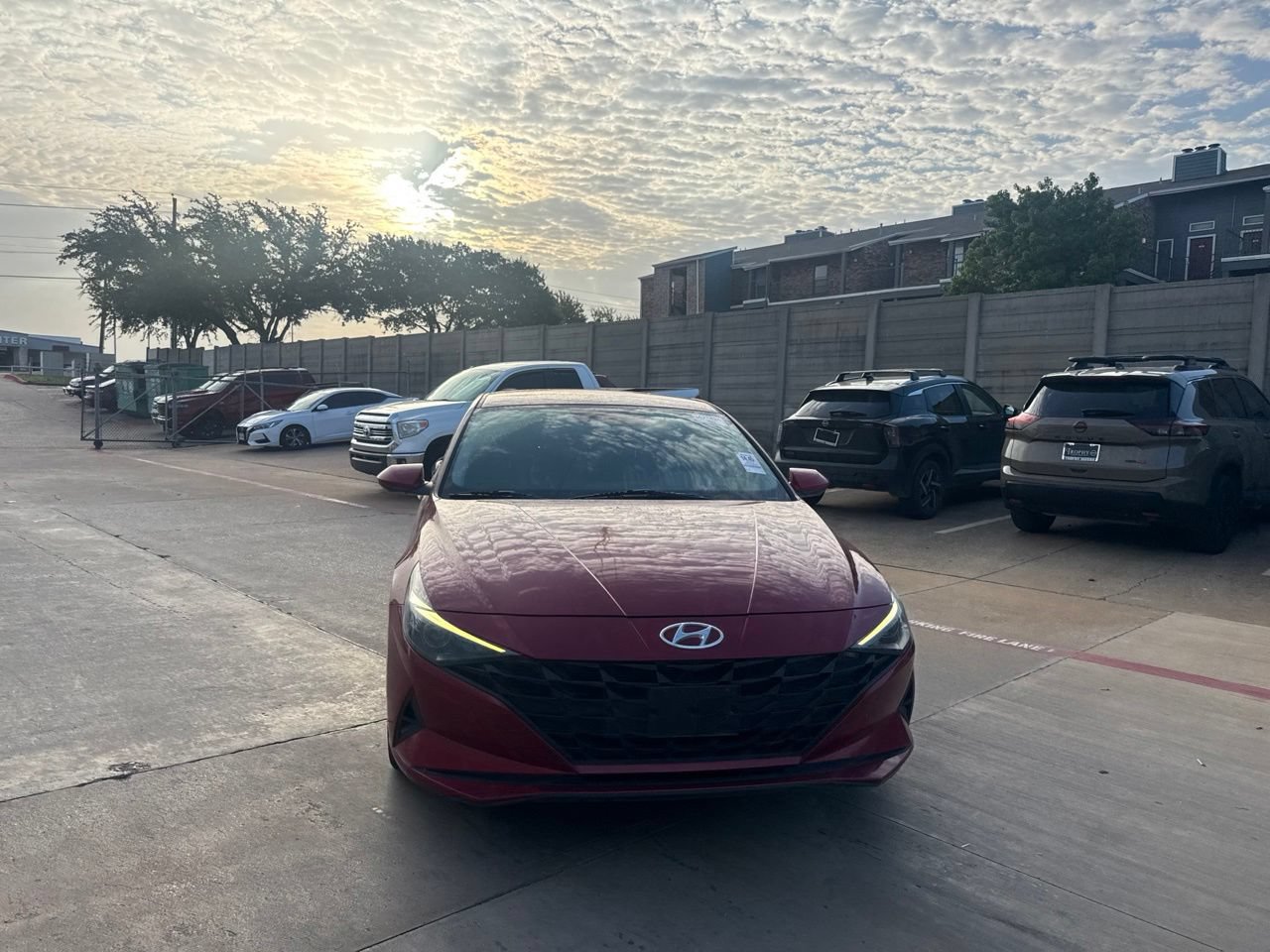 Used 2023 Hyundai Elantra SEL FWD image 4