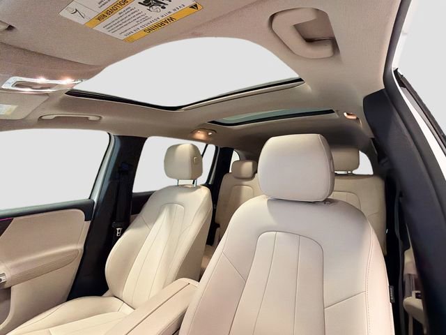 Used 2022 Mercedes-Benz GLB 250 GLB 250 image 18