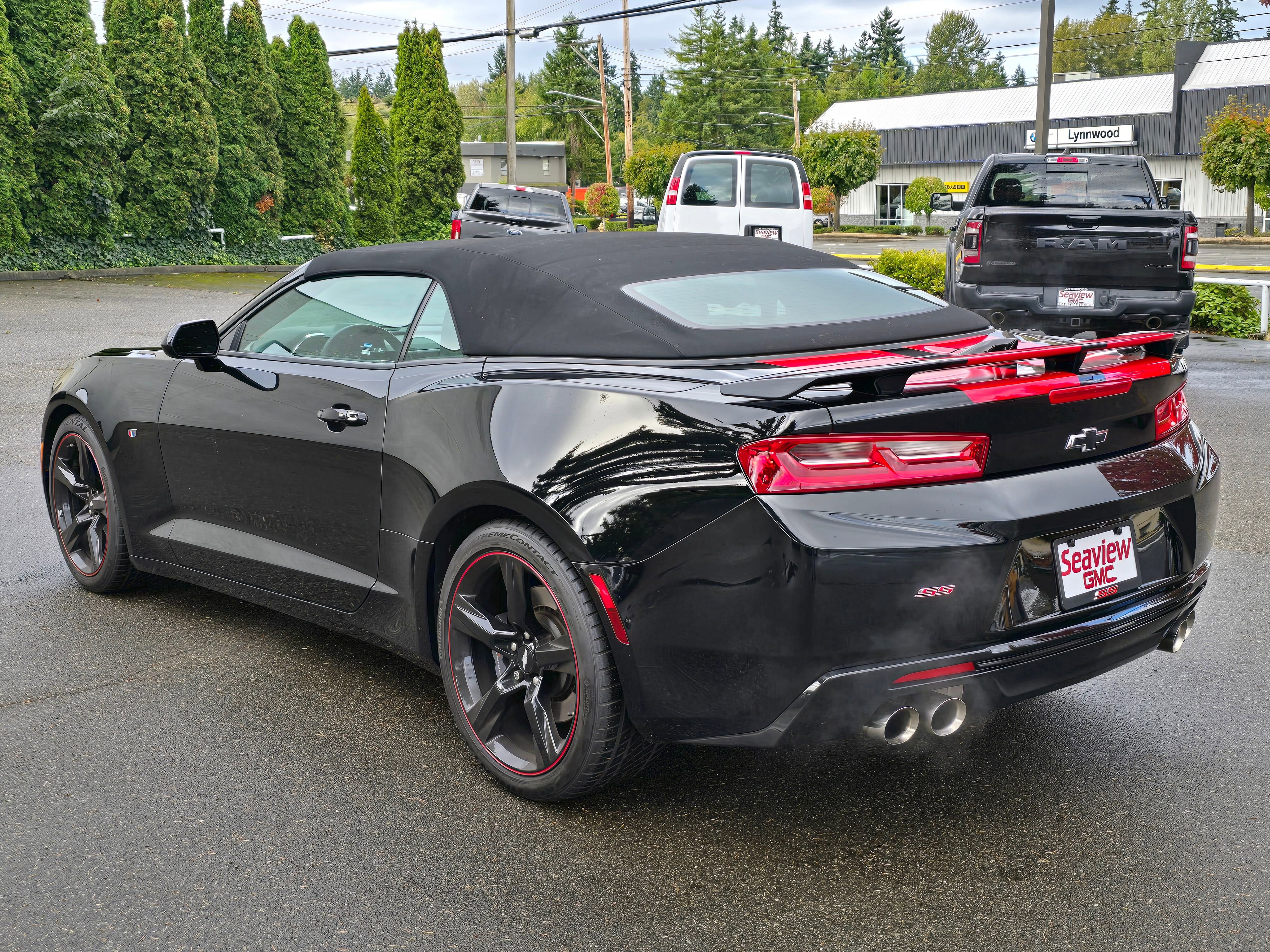 Used 2017 Chevrolet Camaro SS image 5