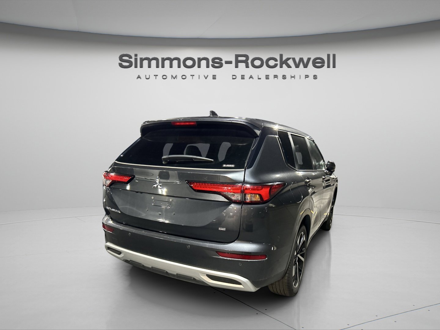 Used 2024 Mitsubishi Outlander SE image 19