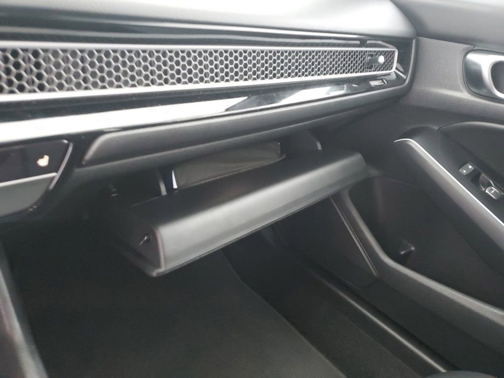 Certified 2025 Honda Civic Sport Touring image 23