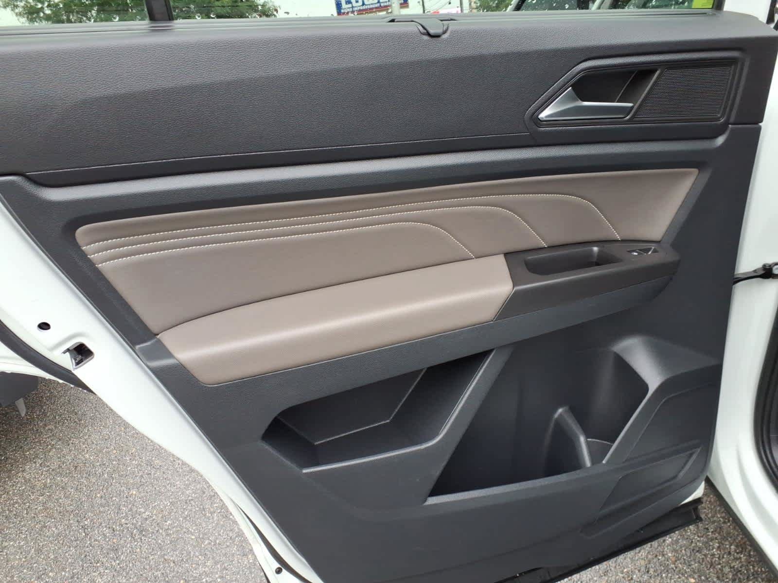 Used 2022 Volkswagen Atlas SEL AWD/4WD image 12