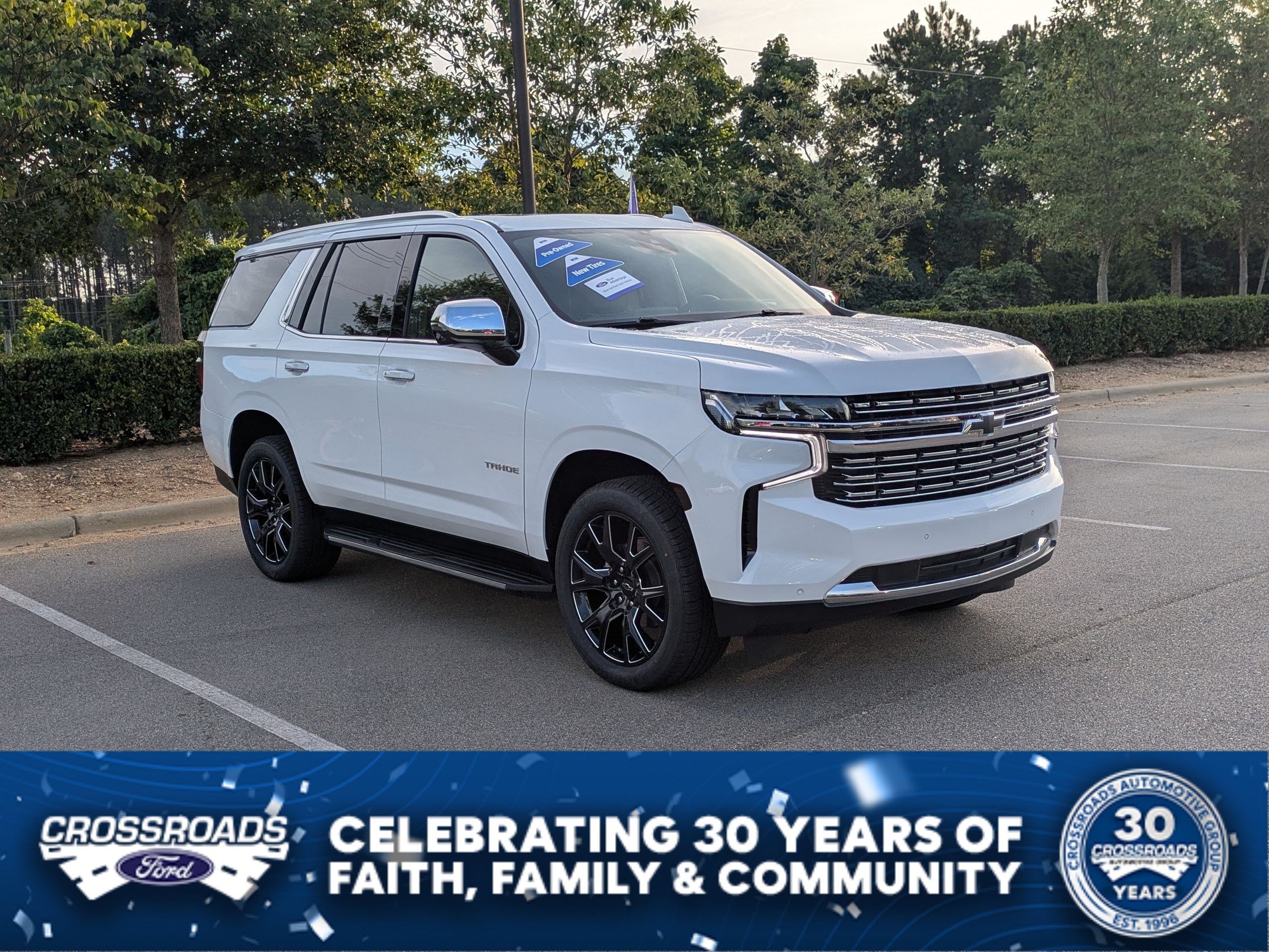 Used 2024 Chevrolet Tahoe Premier AWD/4WD image 1