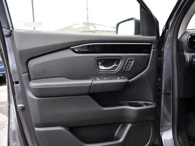 Used 2024 Honda Pilot EX-L image 6